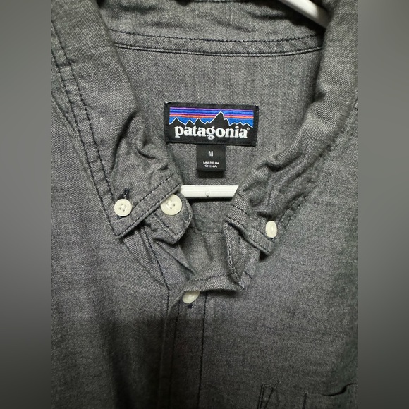 Patagonia Button-Up Shirt (M) - Picture 1 of 3